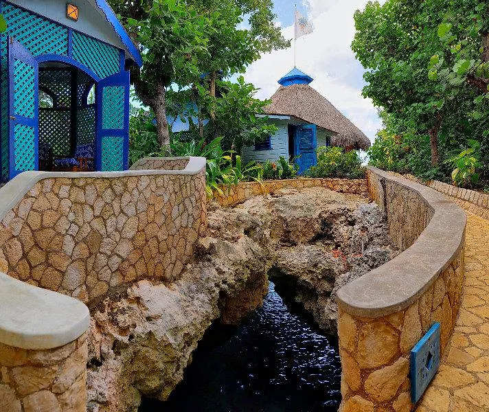 The Caves Hotel Negril