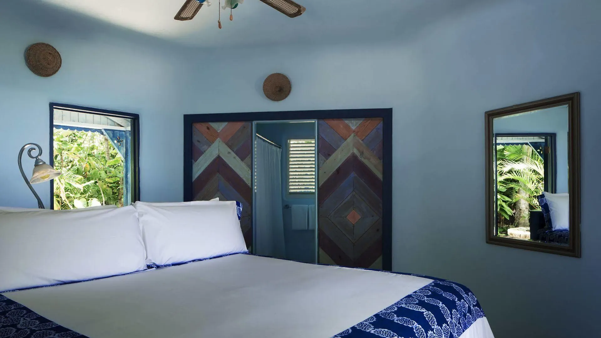 ***** Resort The Caves Hotel Negril Jamaica