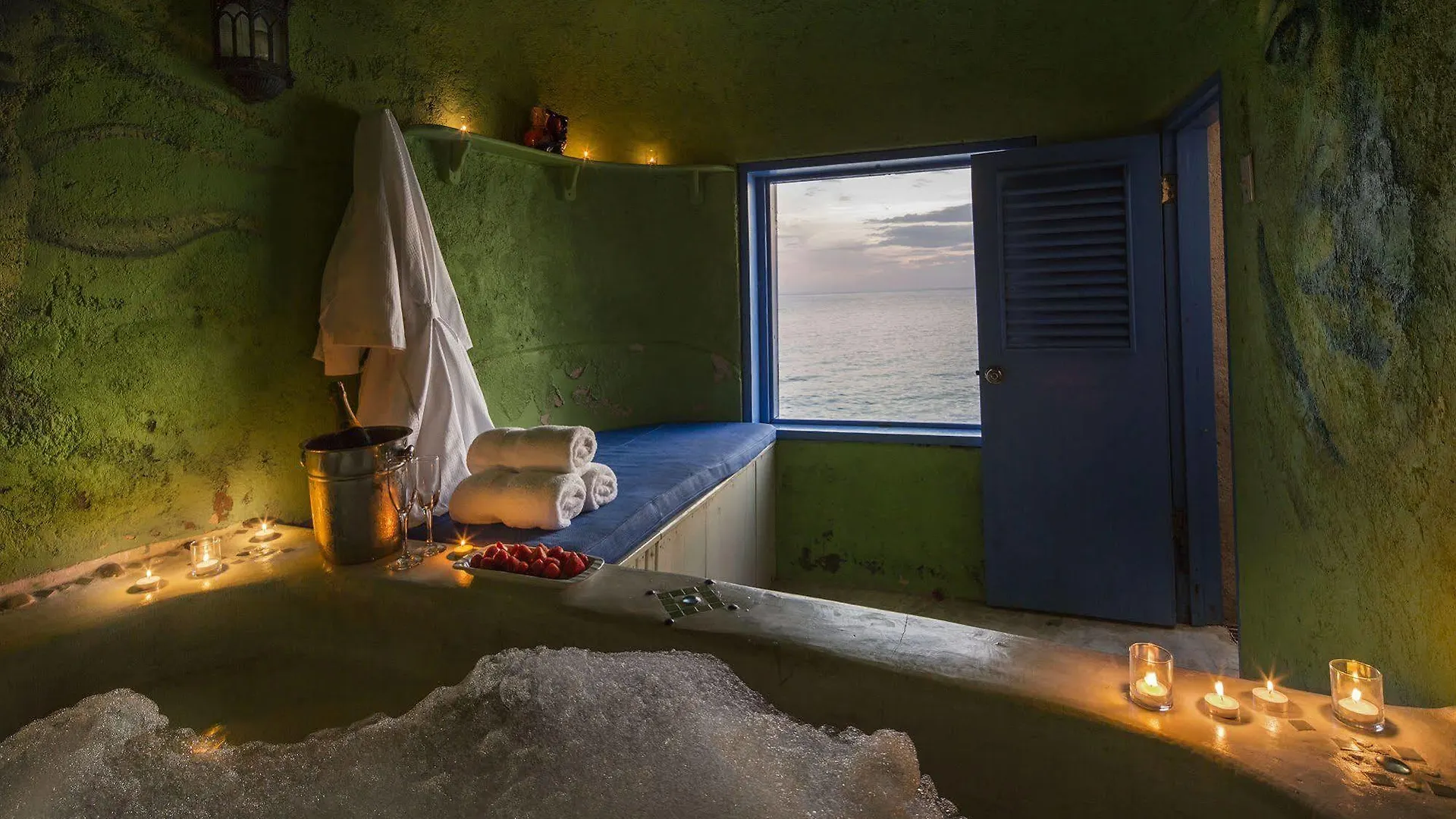 The Caves Hotel Negril 5*,  Jamaica